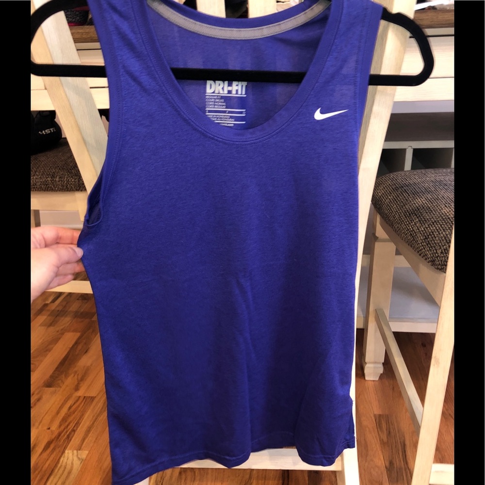 Nike dri-fit women’s small workout tank